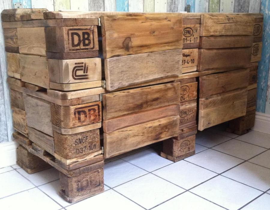 Paletten lackieren, lasieren, anstreichen, einlassen - was am besten