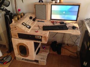 Steampunk-Schreibtisch mit Tor-Server, Teil 1 fertiggestellt