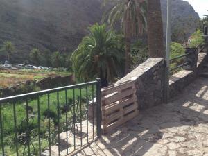 Paletten-Gartentor auf Gomera